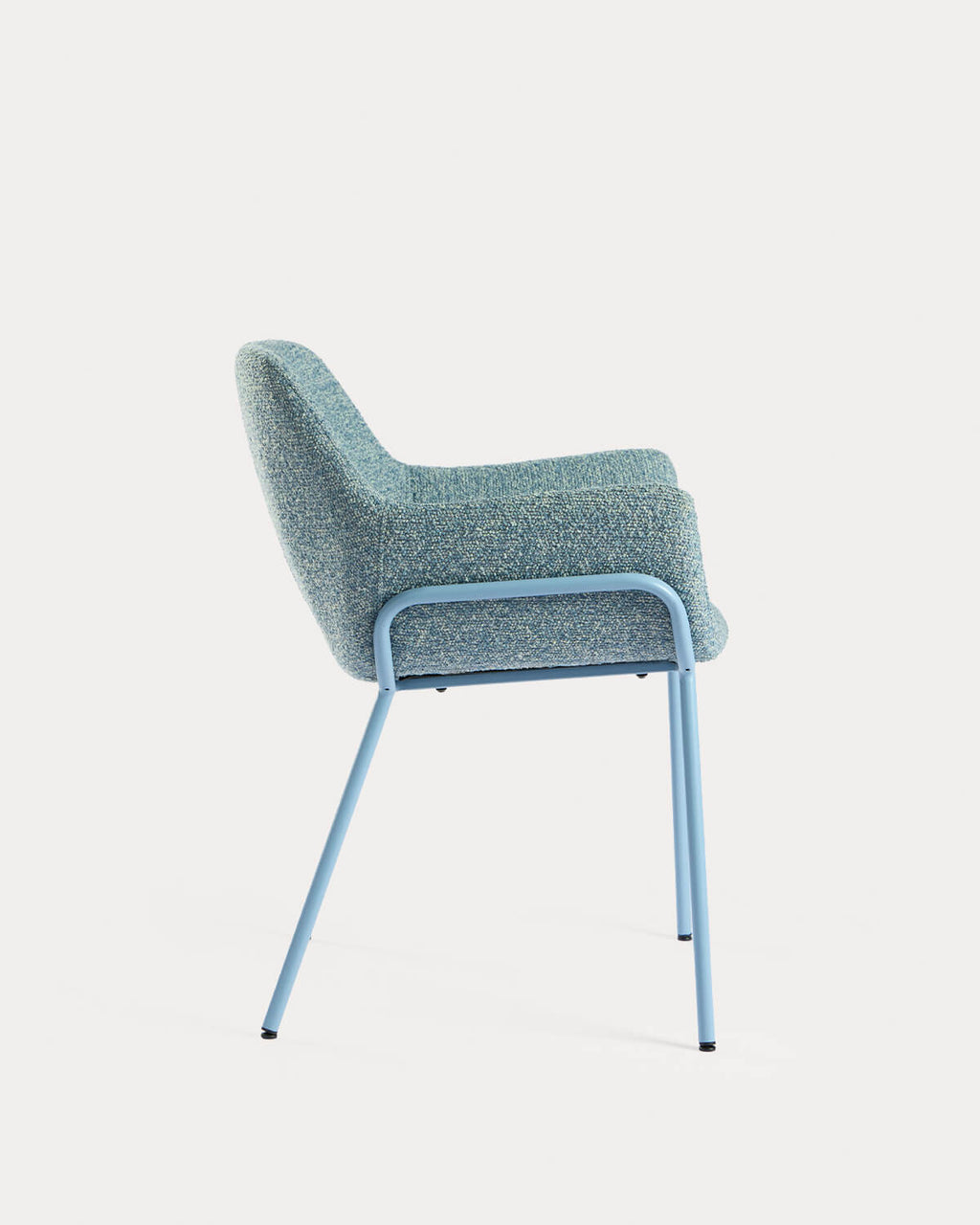 Dining chair with armrests in fabric and metal Oisin