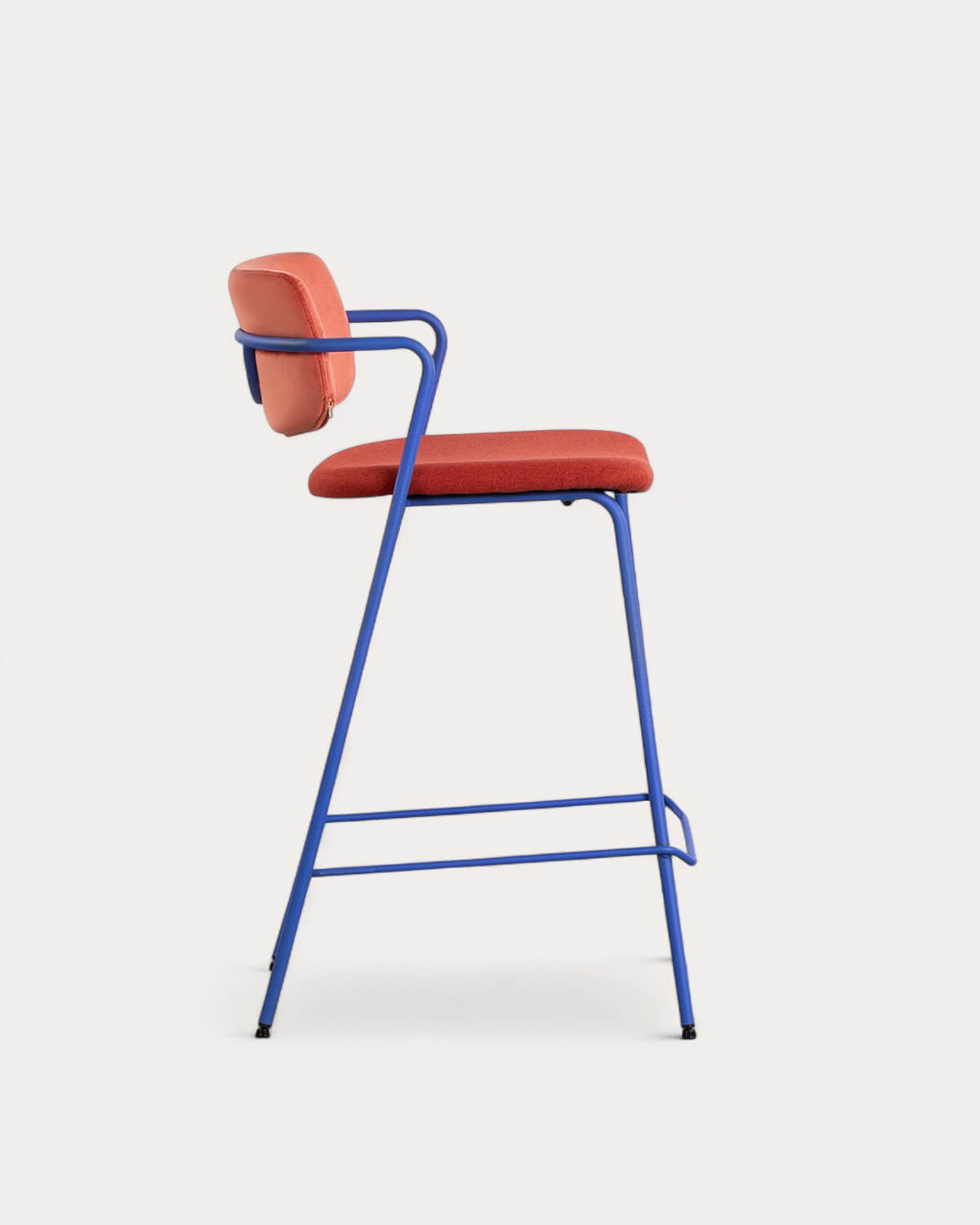 65 cm bar stool in velvet and Irun fabric