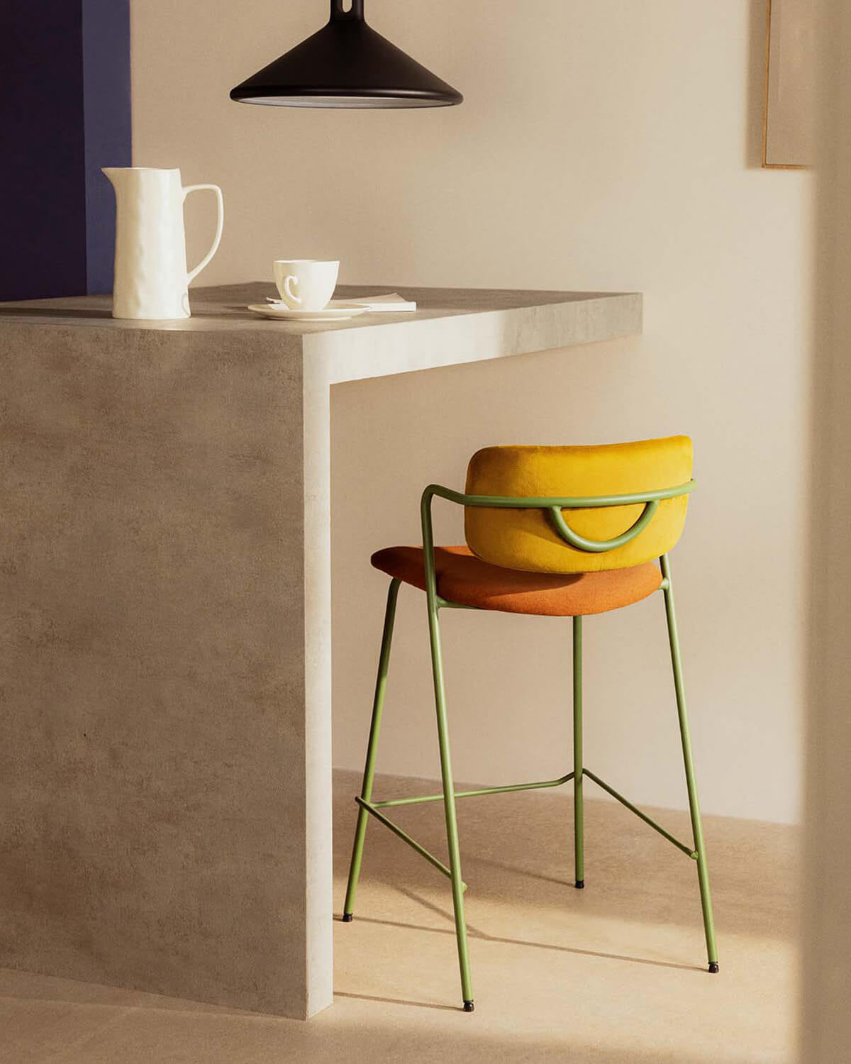 65 cm bar stool in velvet and Irun fabric