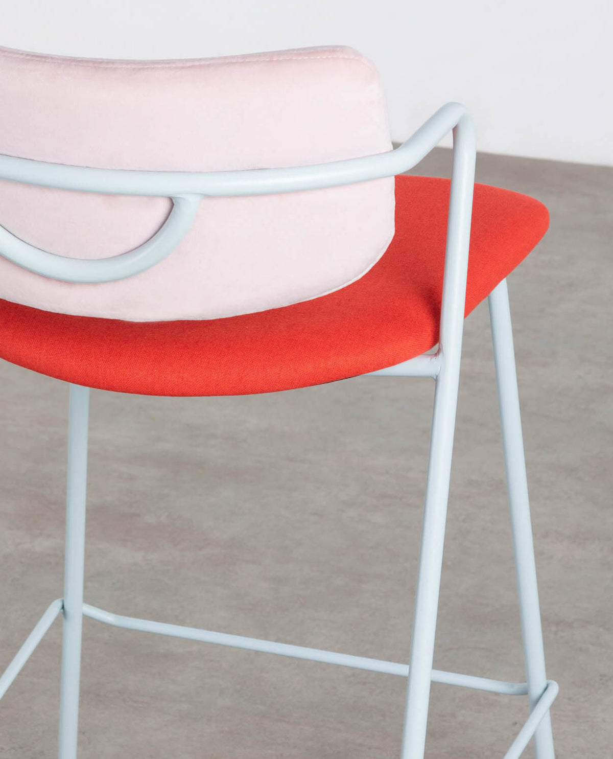 65 cm bar stool in velvet and Irun fabric