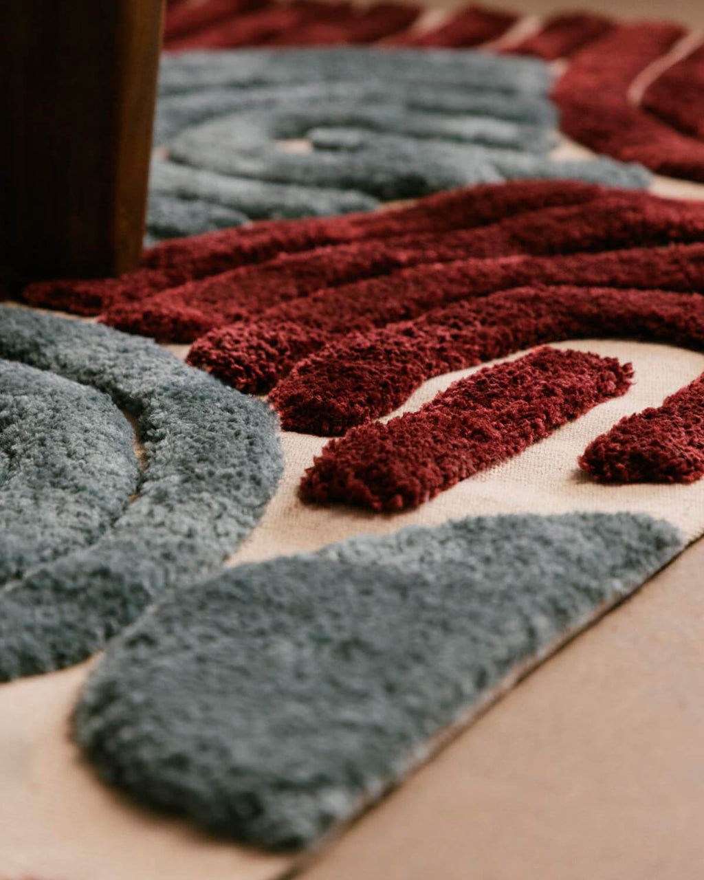 Zanas artisanal rug 236x165 cm in polyester