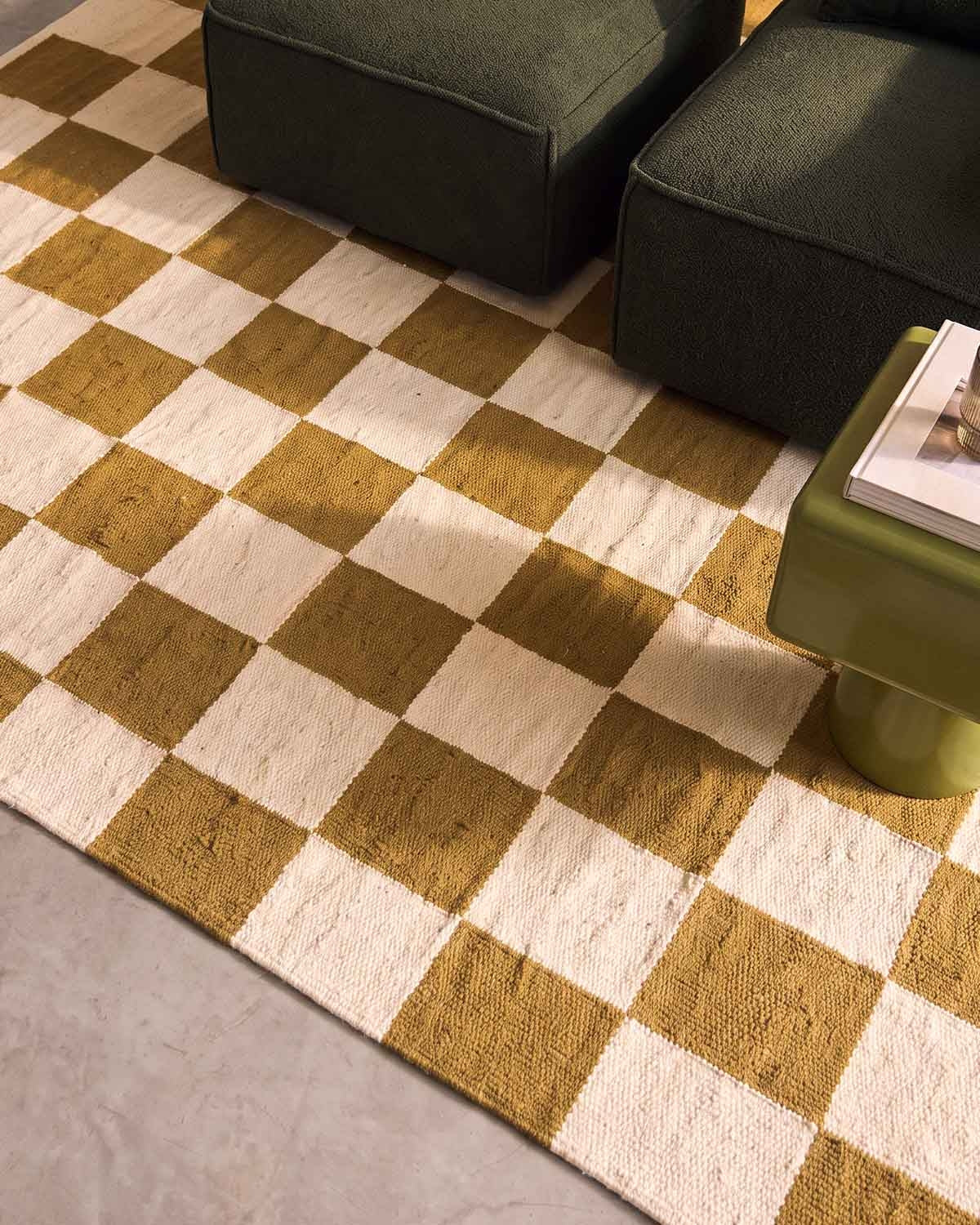 Rectangular rug 230x160 cm in Myla wool